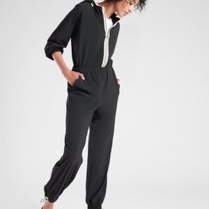 Athleta Dipsea Romper Jumpsuit Woman’s Size 4 Black Zip Away Hood UPF 50